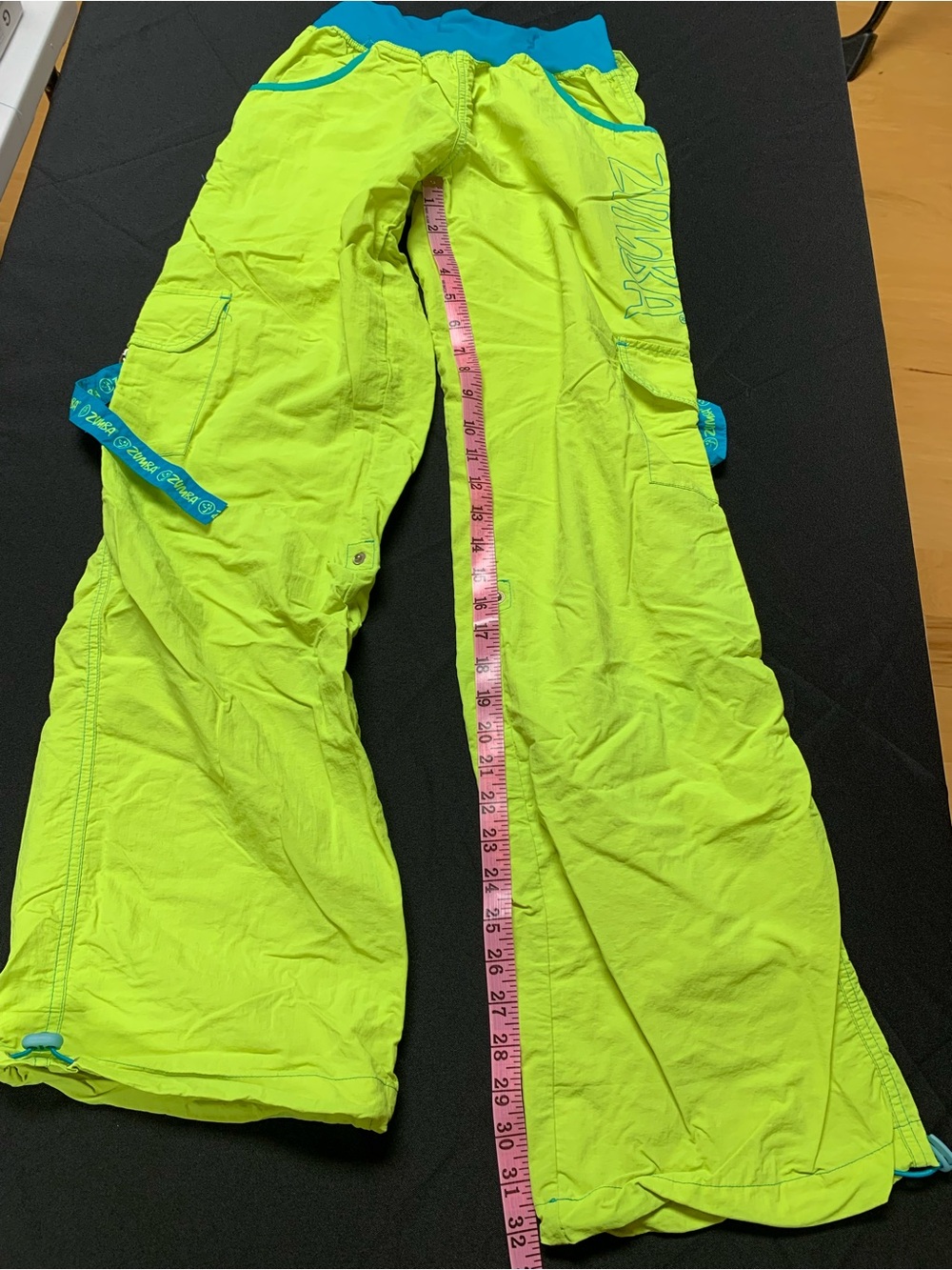 Zumba Wear Cargo Pants. Small like new - Picture 5 of 7